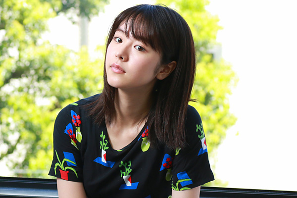 자다가 눈을 떴는데 눈 앞에 이런여자가 있으면?? | 인스티즈