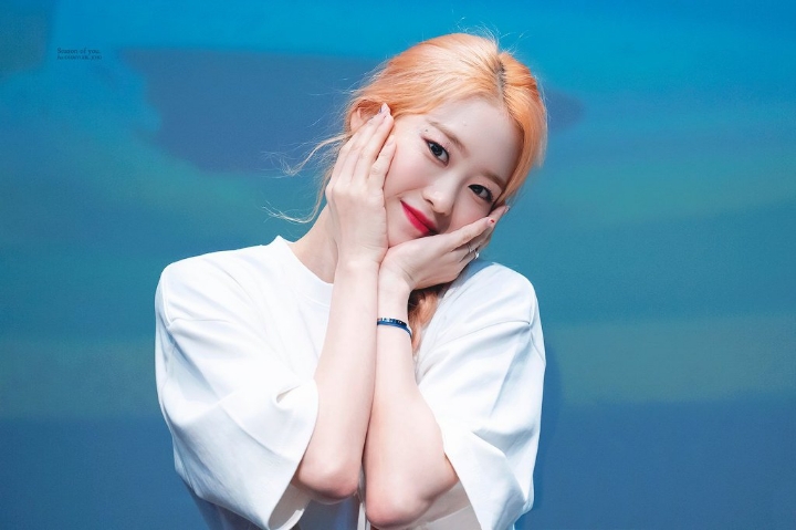 묘하게 닮은 두 걸그룹 멤버 | 인스티즈