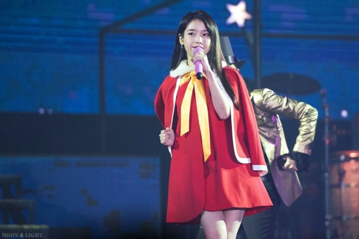 아이유 | 인스티즈