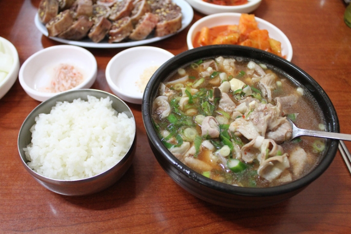 경상도와 전라도에서 파는 국밥들...jpg | 인스티즈