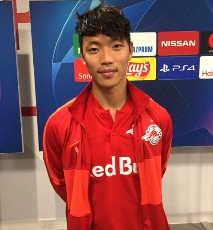 리버풀 경기 직전 반다이크 어찌 상대할지 띵킹 해본다던 황희찬.jpgif | 인스티즈