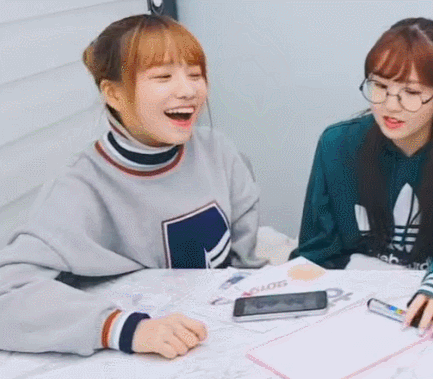 오늘자 v라이브 히토미/조유리(나코/유진).gif | 인스티즈