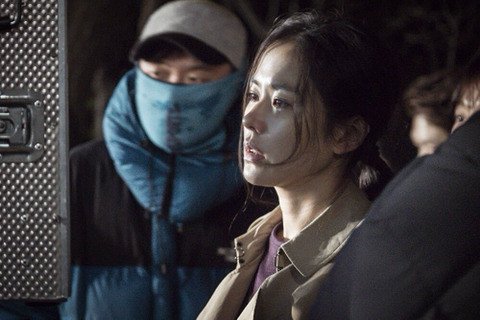 자신의 연기 모니터링하는 배우들 실제 모습JPGIF | 인스티즈