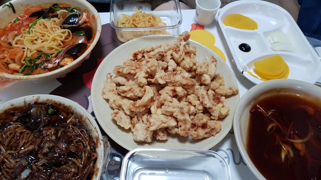 ㄹㅇ 현실적인 자취 밥상 | 인스티즈