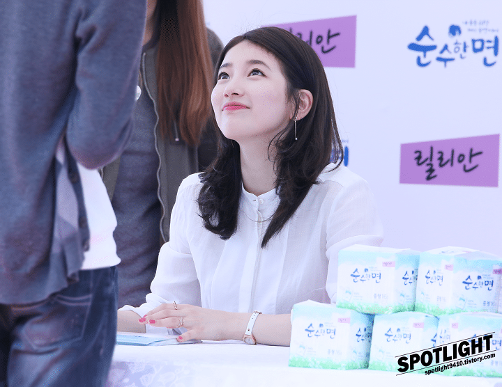 팬들 눈빛으로 조련하는 수지 | 인스티즈