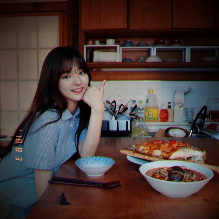 프로미스나인 이나경.gif | 인스티즈
