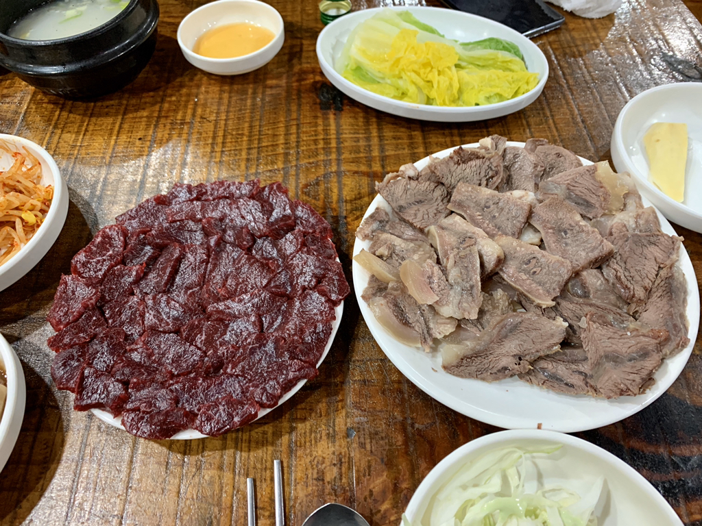 대구,경북에서 술 안주로 먹는 뭉티기+오드래기.jpgif | 인스티즈