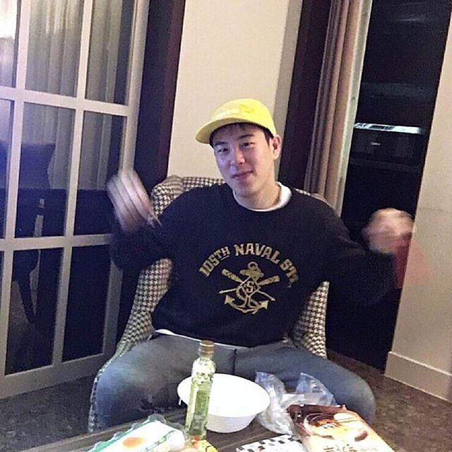 폴로를 좋아하는 피오 패션 스타일.jpg | 인스티즈