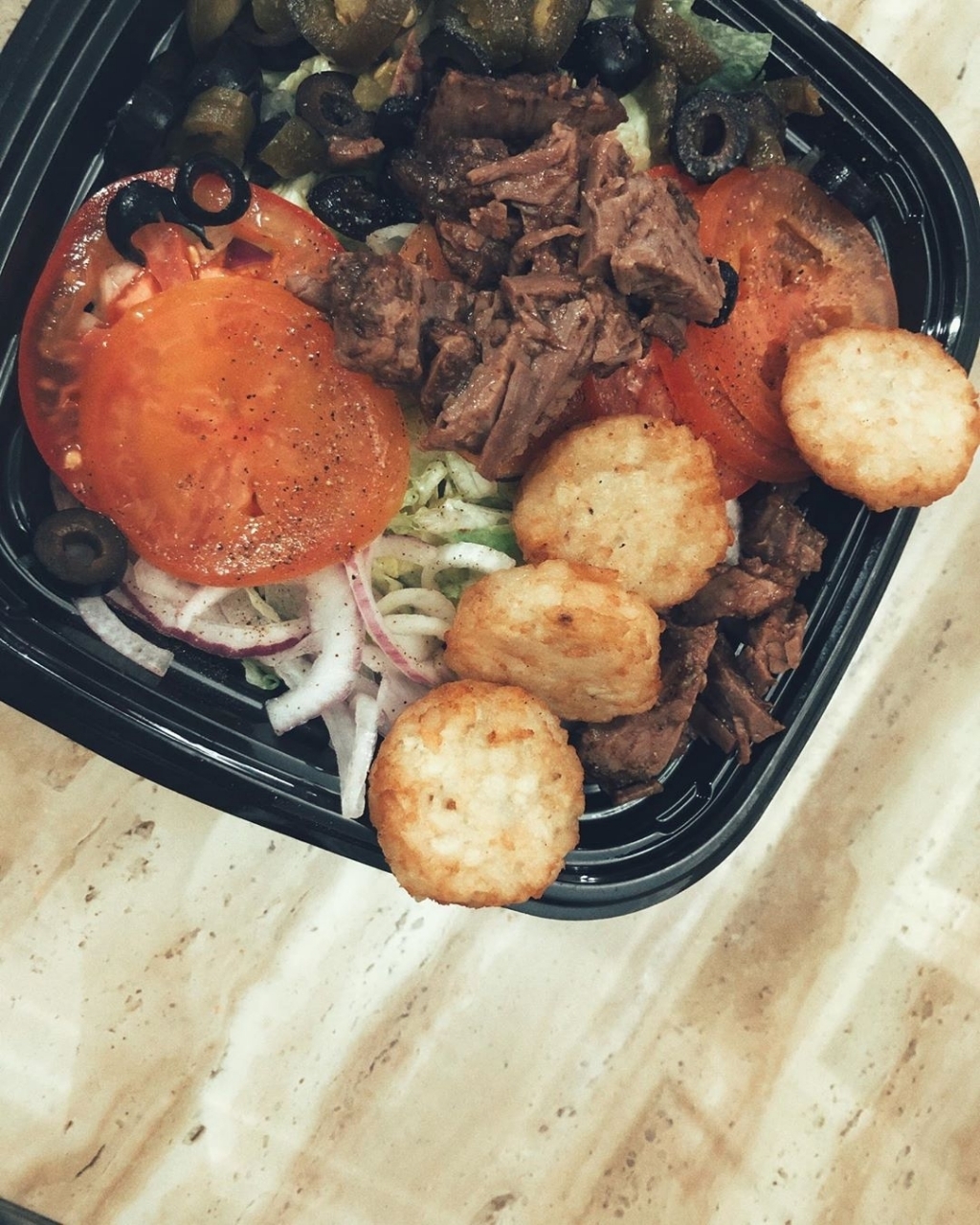 차에서 밥먹는 전효성........jpg | 인스티즈