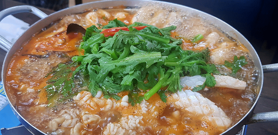 쌀쌀한 날 생각나는 뜨끈한 찌개 최고봉은? | 인스티즈