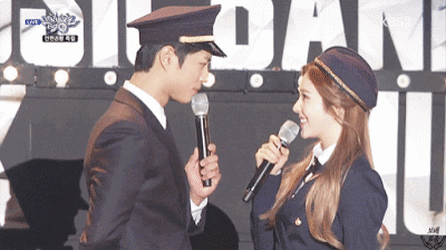 여자들에게 바로 먹힌다는 남자의 무심한 행동.gif | 인스티즈