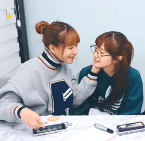 오늘자 v라이브 히토미/조유리(나코/유진).gif | 인스티즈