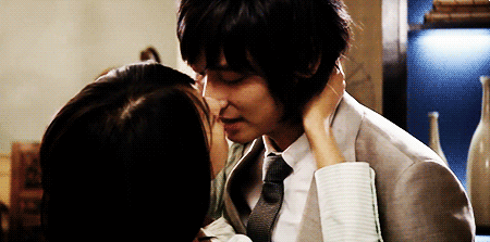 지금 봐도 야한 드라마 궁 키스신.gif | 인스티즈
