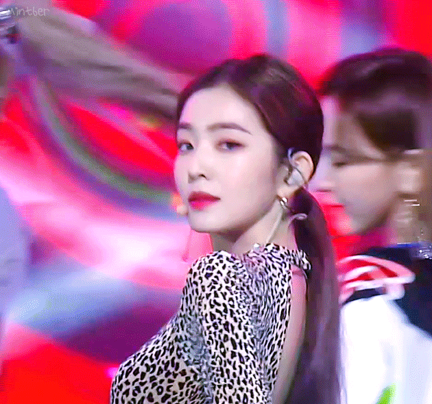 호피 의상 입은 아이린.gif | 인스티즈