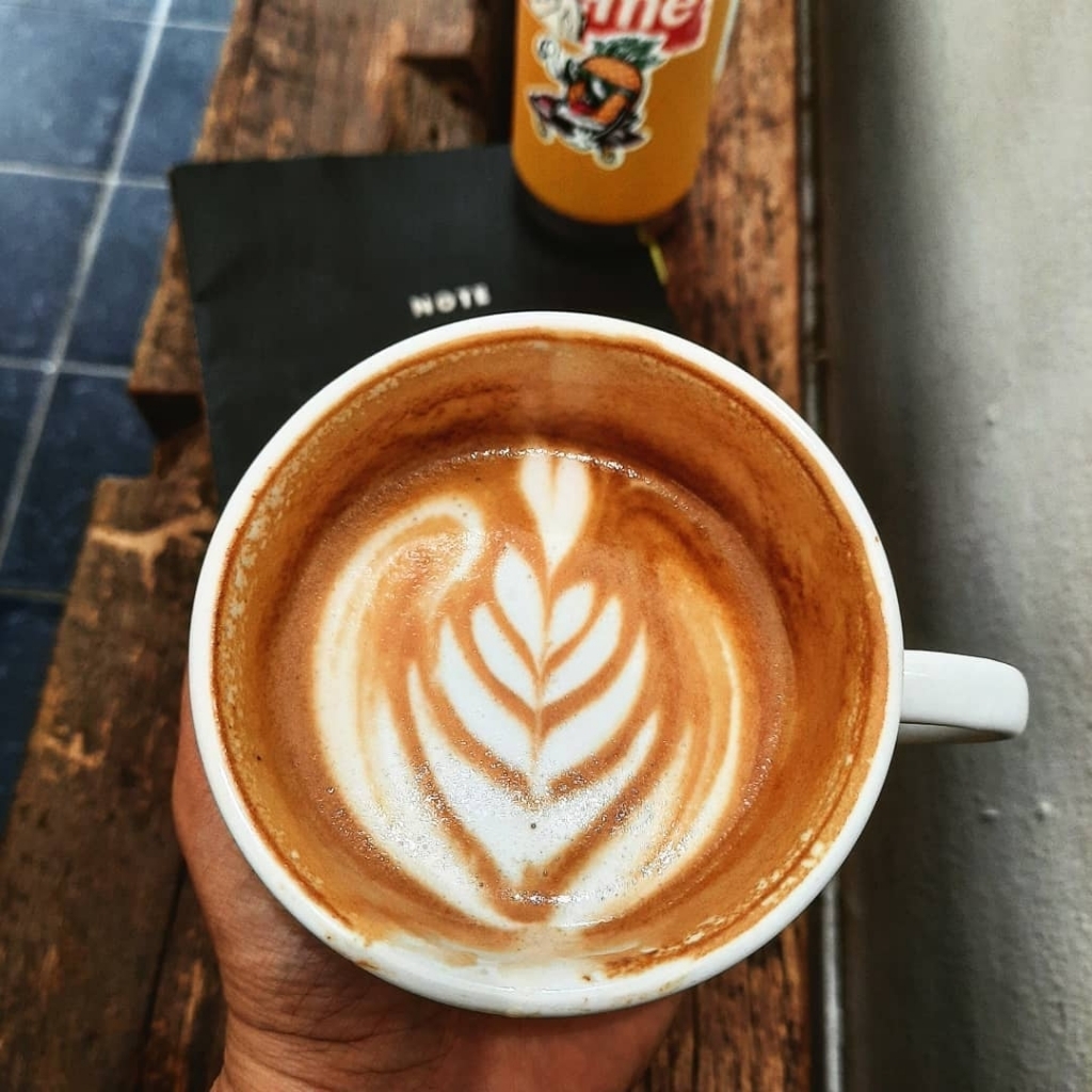 내 인생에 커피는 필수다 vs 없어도 됨 | 인스티즈