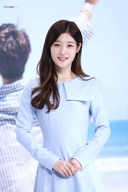 다이아 5주년 기념 우주에서 가장 청순하고 사랑스러운 정채연 님! | 인스티즈