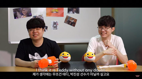 [LOL] 정글몹 빼먹는 테디...gif | 인스티즈