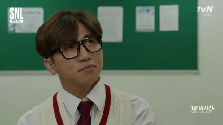 다 빌려가는 옆반 친구 나연이.jpgif | 인스티즈