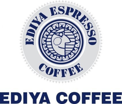 유독 아이스음료의 얼음비율이 높아 보이는 커피 프랜차이즈 | 인스티즈