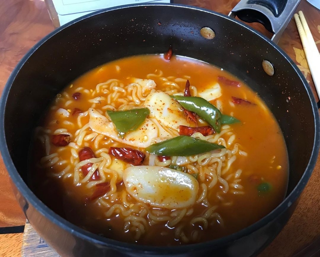 라면에 들어 간 떡 호 vs 불호 | 인스티즈