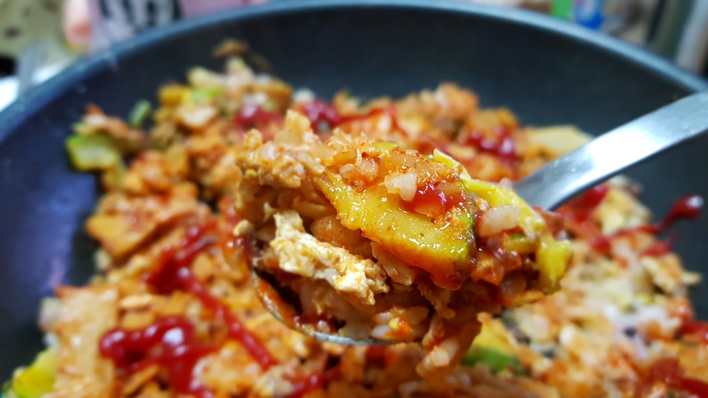 ㄹㅇ 현실적인 자취 밥상 | 인스티즈