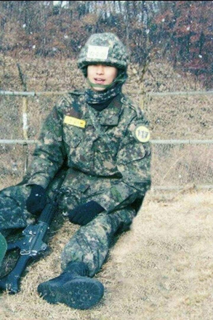 김수현 군대 근황 | 인스티즈