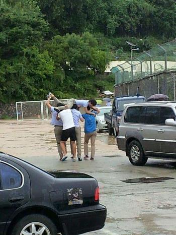 남자 4명이 한우산 쓰는법 | 인스티즈