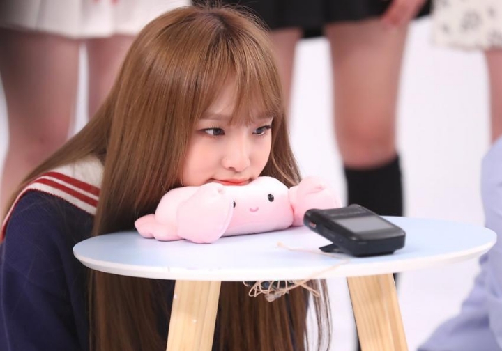 아이즈원 최예나의 이쁘고 떽띠하고 커여운 사진모음 | 인스티즈