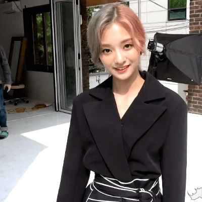 주말마다 찾아오는 프로미스나인 이나경🐥 (a.k.a 나꼬) 랜덤짤.ver | 인스티즈