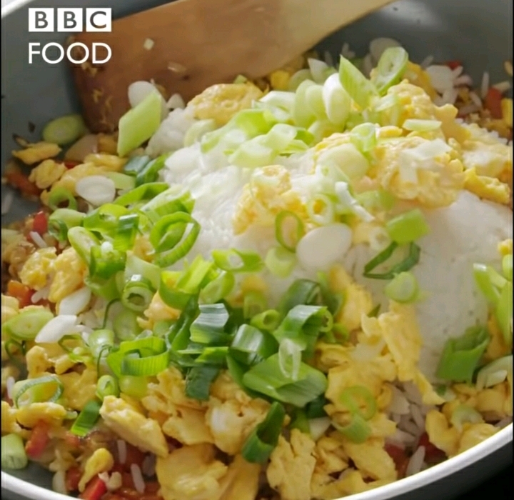 전 세계 아시아인들 어이 털리게 만든 BBC 계란볶음밥 레시피.jpgif | 인스티즈