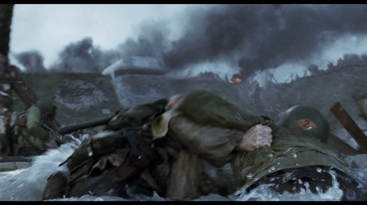 너무 리얼하게 만들어서 관객들의 트라우마를 건드린 영화 | 인스티즈