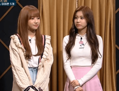 군대에서 피해야 될 얼굴을 가진분과 함께한 아이즈원 | 인스티즈
