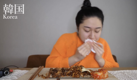 일본인 먹방 유튜버가 흉내내는 각국 먹방asmr | 인스티즈