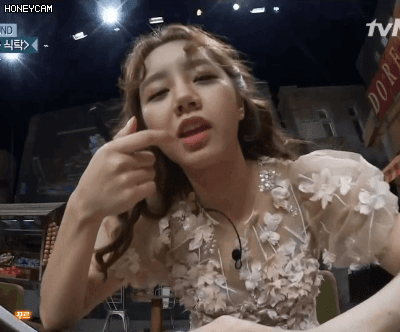 잇몸 보여주는 혜리.gif | 인스티즈