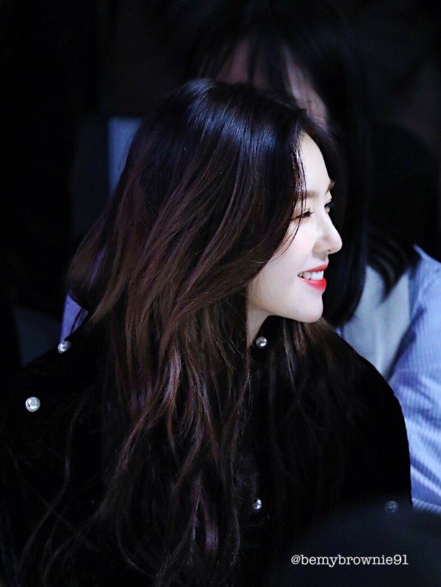 아이린의 옆태.jpg | 인스티즈