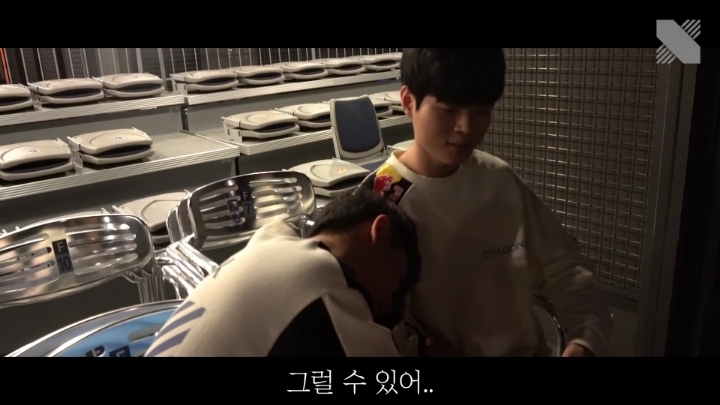 [LOL] 표식 격려해주는 데프트 | 인스티즈