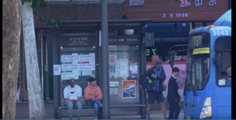 모르는 사람이 넥타이 매는걸 도와달라고 하면? | 인스티즈