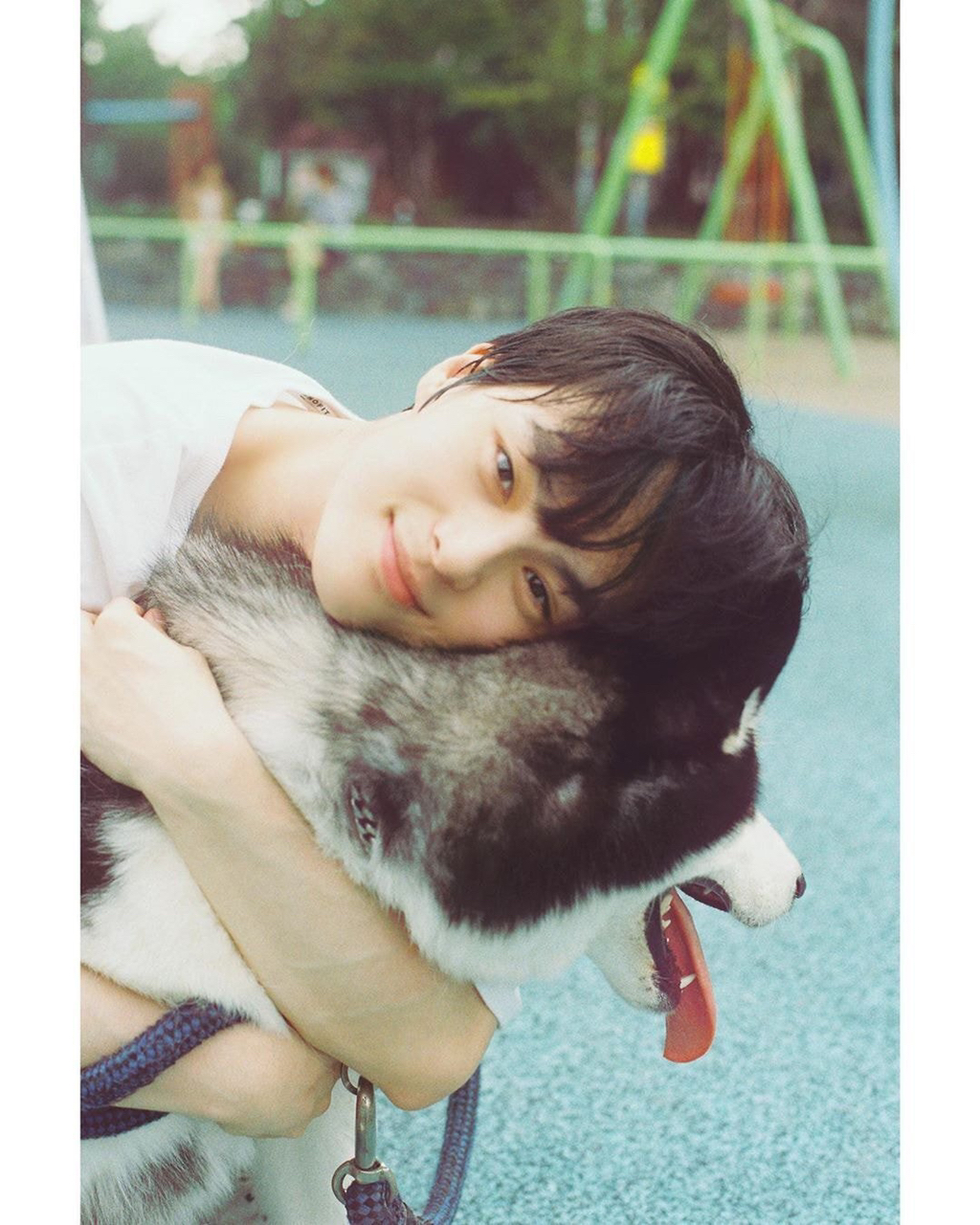 헬스장에서 운동 하는 유튜버 노잼봇.gif | 인스티즈