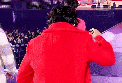 2019 방탄소년단 뷔 얼굴.jpgif | 인스티즈