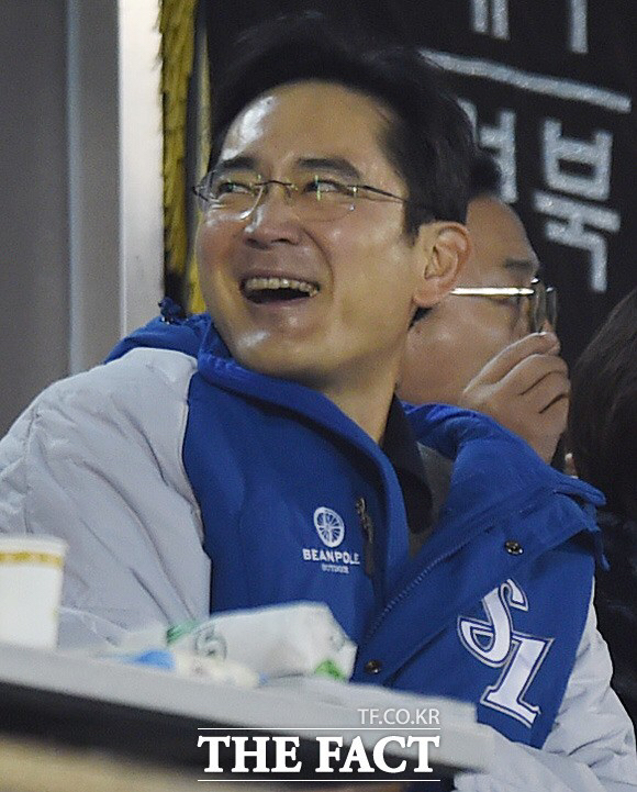 LG 스마트펜 수납 가능한 폴더블 폰 특허 | 인스티즈