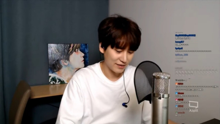 트위치 방송하는 규현 근황.jpg | 인스티즈