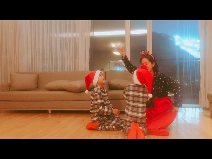 2019년 첫 한지민.jpgif | 인스티즈