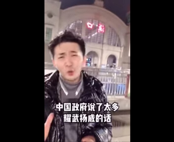 중국 우한 실태를 알리기 위해 위험을 무릅쓰고 현지로 찾아가서 보도하는 진짜 중국인 기자 | 인스티즈