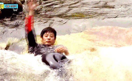 [슈돌] 워터 슬라이드 타는 햄 새밍턴 아들 벤틀리.gif | 인스티즈