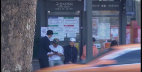 모르는 사람이 넥타이 매는걸 도와달라고 하면? | 인스티즈