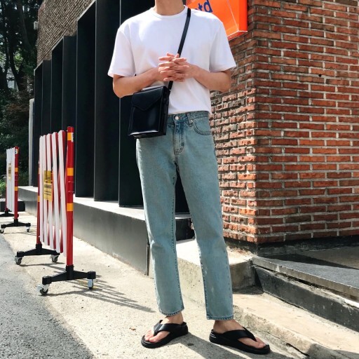 요즘 남자들이 많이 메는 가방 | 인스티즈