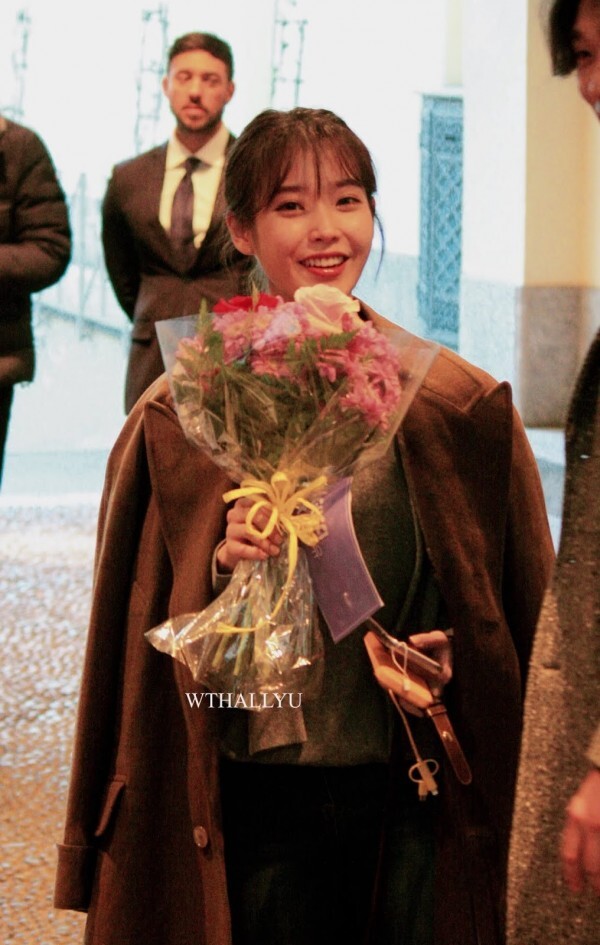 밀라노에 간 아이유 | 인스티즈