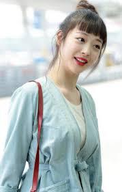 항상 기자들에게 밝게 웃어주던 설리 공항사진들 | 인스티즈