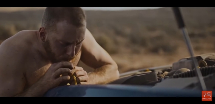 사막에 조난당한 상황에서 남친이 여친 살린 방법.jpg | 인스티즈