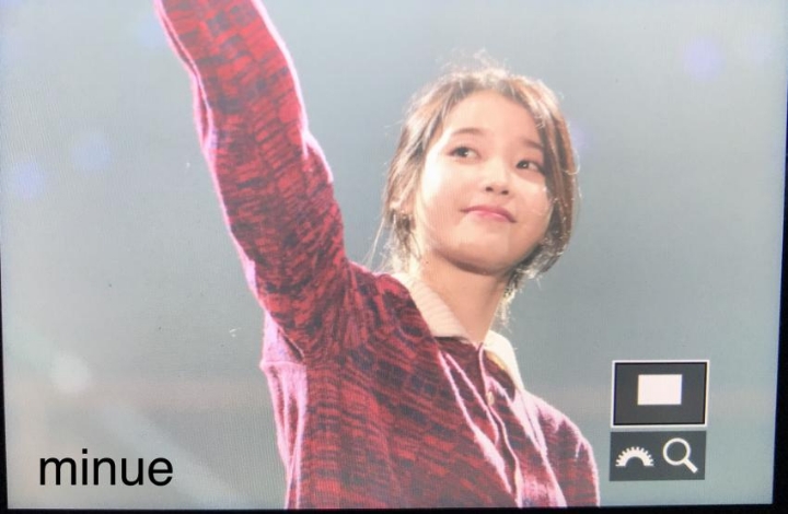 미모 레전드 찍은 오늘자 아이유 .gif | 인스티즈